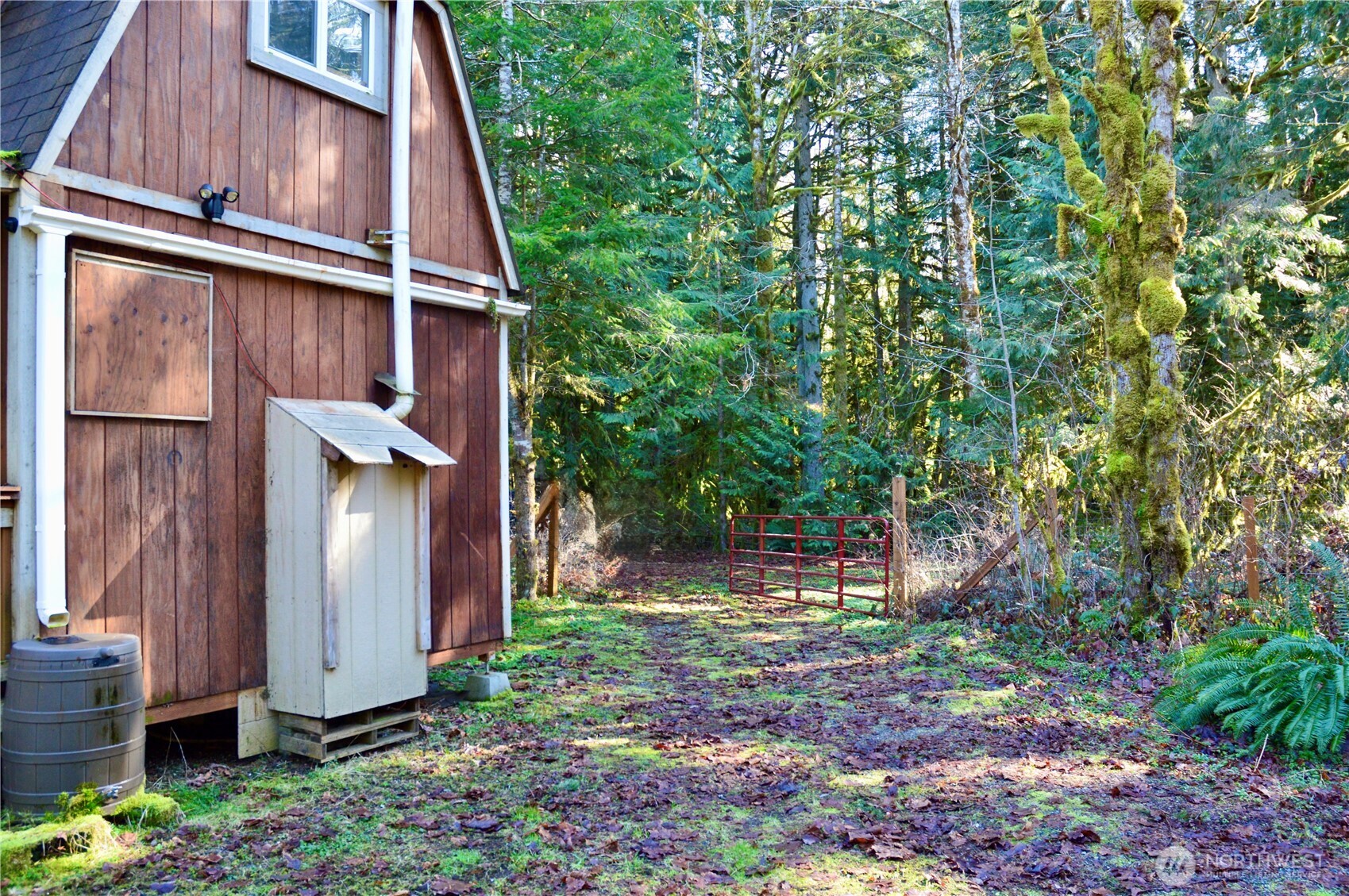 69022 Northeast Lowe Creek Road Skykomish, WA 98288 - Photo 38 of 40
