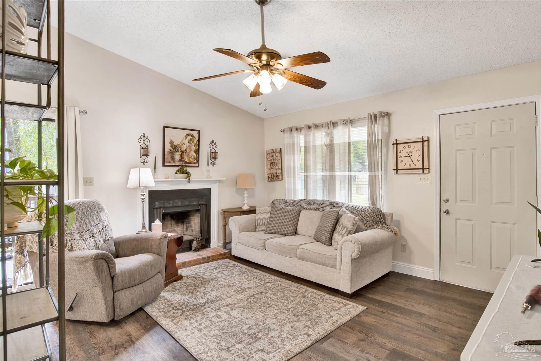 3342 Pine Forest Road Cantonment, FL 32533 - Photo 4 of 28 Gallery Image 4