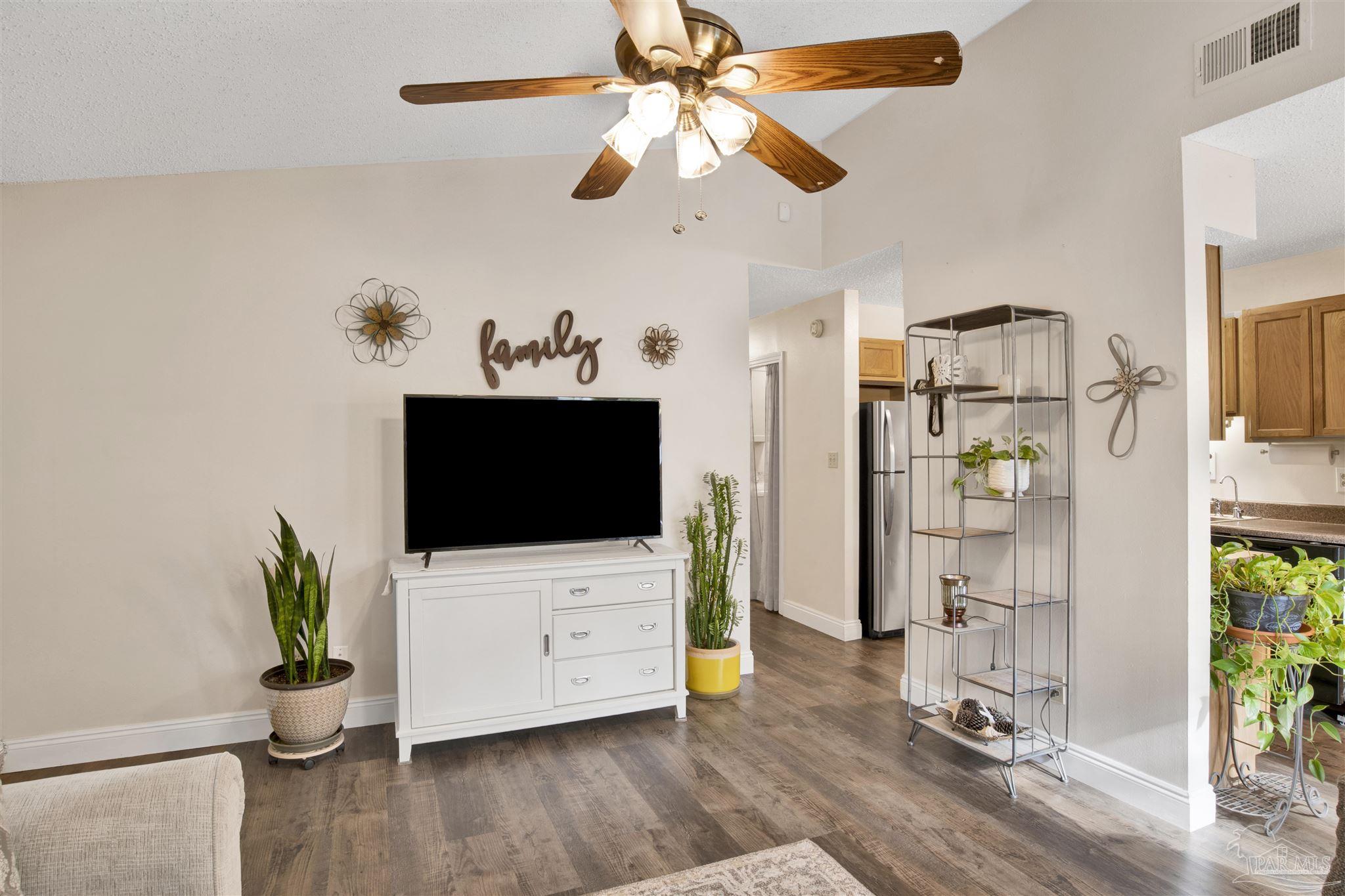 3342 Pine Forest Road Cantonment, FL 32533 - Photo 6 of 28 Gallery Image 6