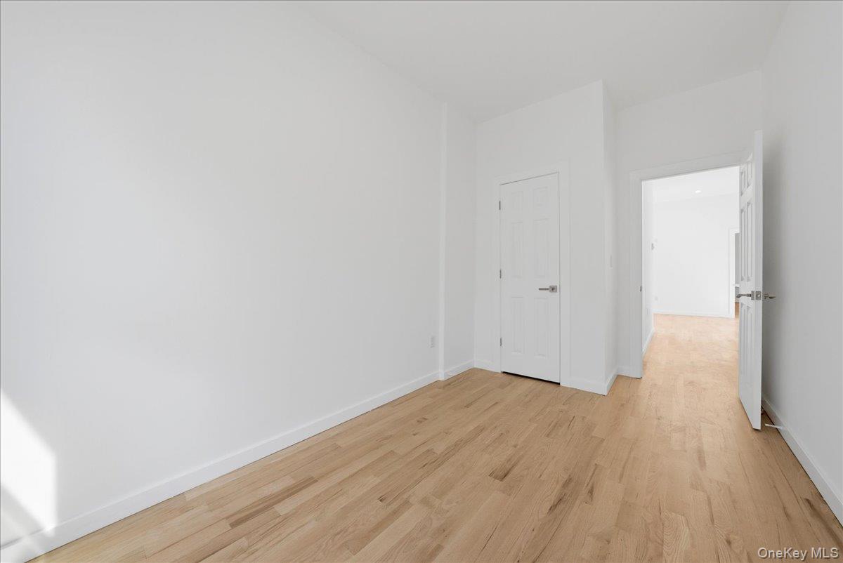 2407 Butler Place Bronx, NY 10461 - Photo 22 of 39