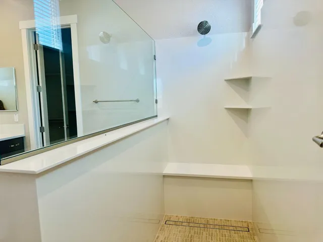 a view of a indoor garage