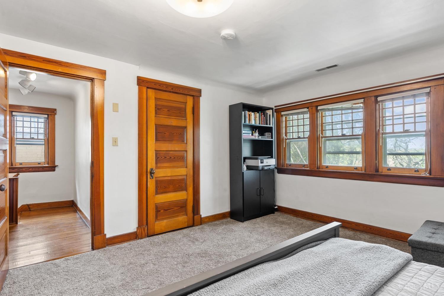 660 Riddle Road Cincinnati, OH 45220 - Photo 25 of 39 Gallery Image 25