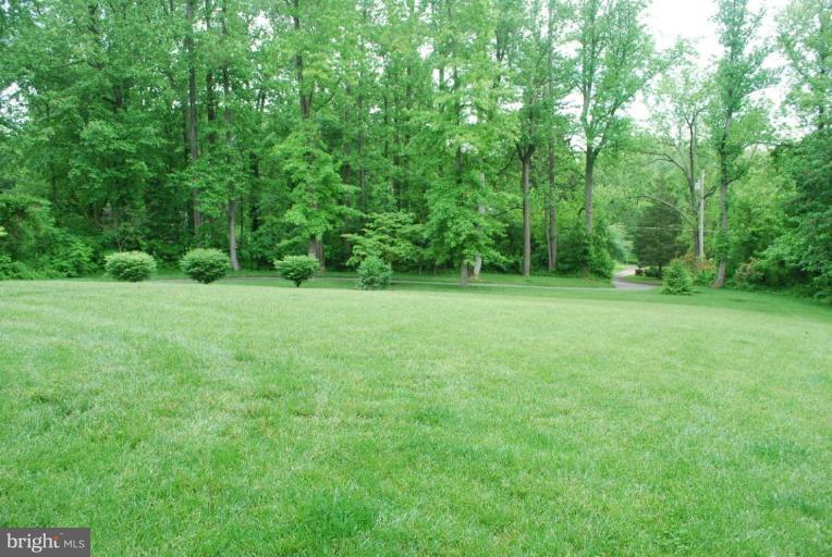 3845 West Chapel Road Aberdeen, MD 21001 - Photo 2 of 28 Driveway view of home