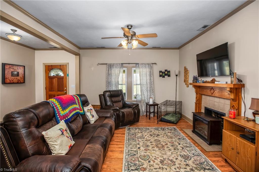 261 Patterson Road Siloam, NC 27047 - Photo 11 of 34