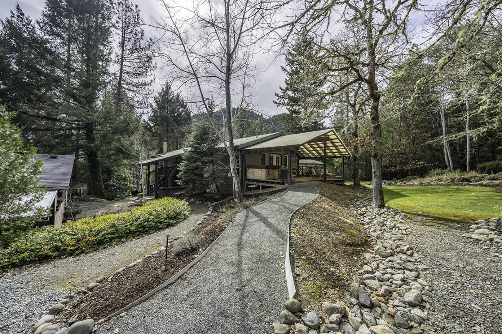 280 Fielder Creek Road Rogue River, OR 97537 - Photo 25 of 61 DSC06868-HDR