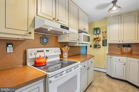 $598,000 | 9304 Gue Road, Damascus, MD 20872