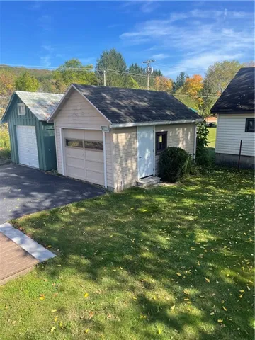 $175,000 | 70 Chestnut, Wellsville, NY 14895