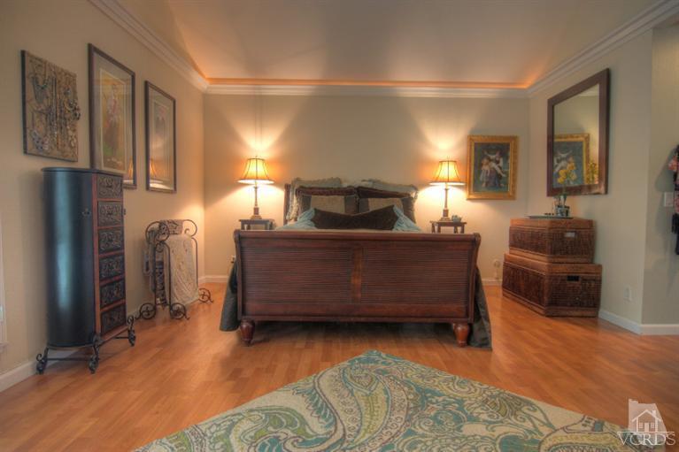 920 Thistlegate Road Oak Park, CA 91377 - Photo 18 of 30 Additional Photo
