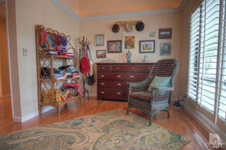 920 Thistlegate Road Oak Park, CA 91377 - Photo 20 of 30 Additional Photo