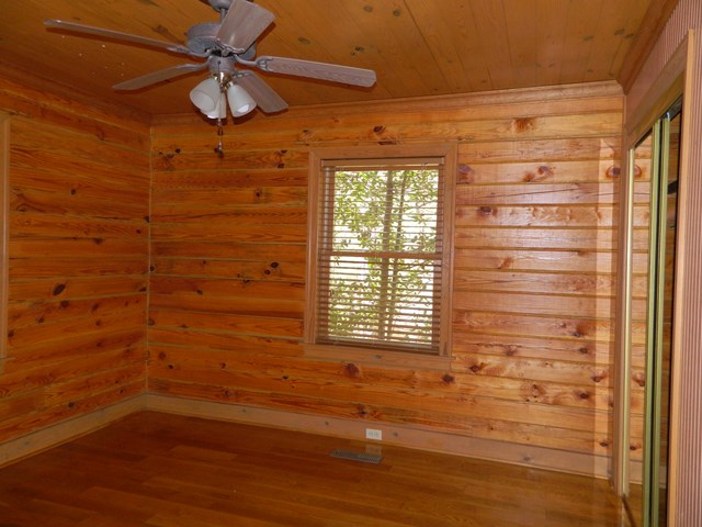 121 Dowdell Mill Road Hamilton, GA 31811 - Photo 5 of 19 Front Bedroom