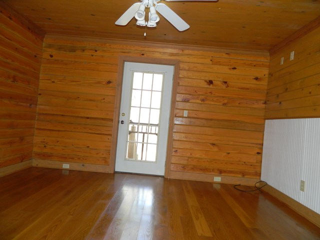 121 Dowdell Mill Road Hamilton, GA 31811 - Photo 10 of 19 Master Bedroom