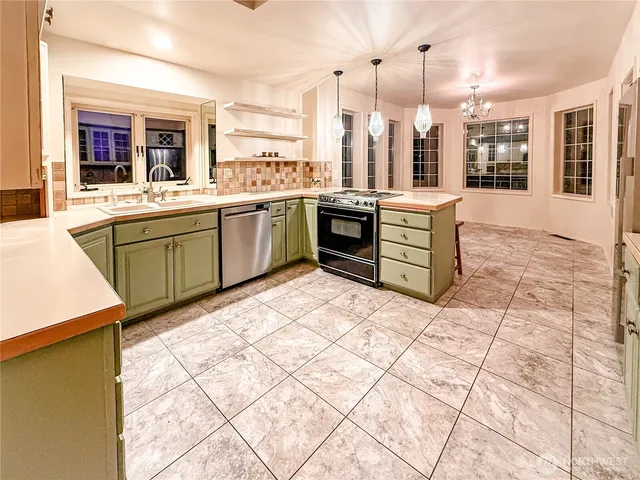 $424,500 | 266 Quillayute Place, La Conner, WA 98257