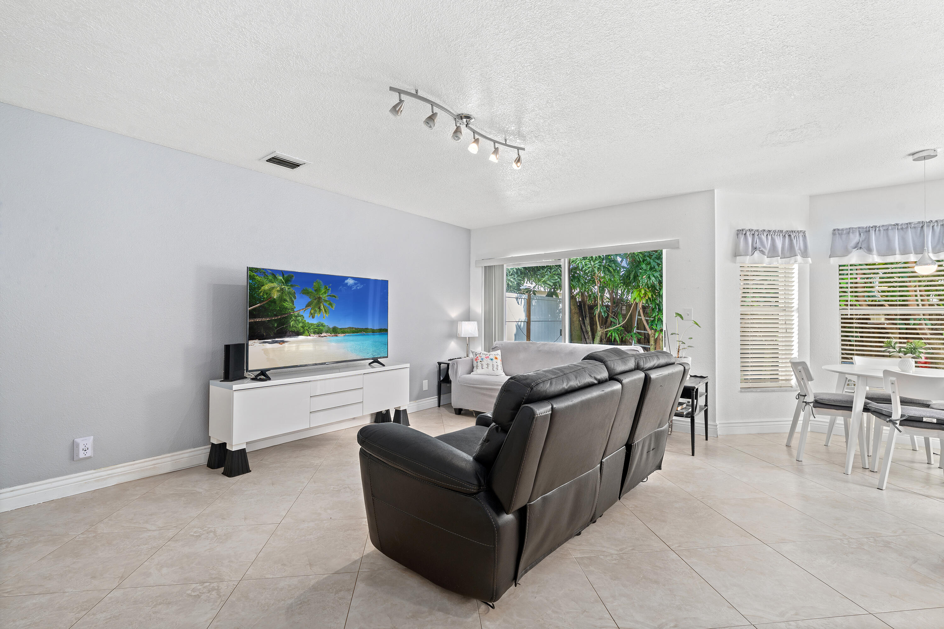 18956 La Costa Lane Boca Raton, FL 33496 - Photo 15 of 48 family room