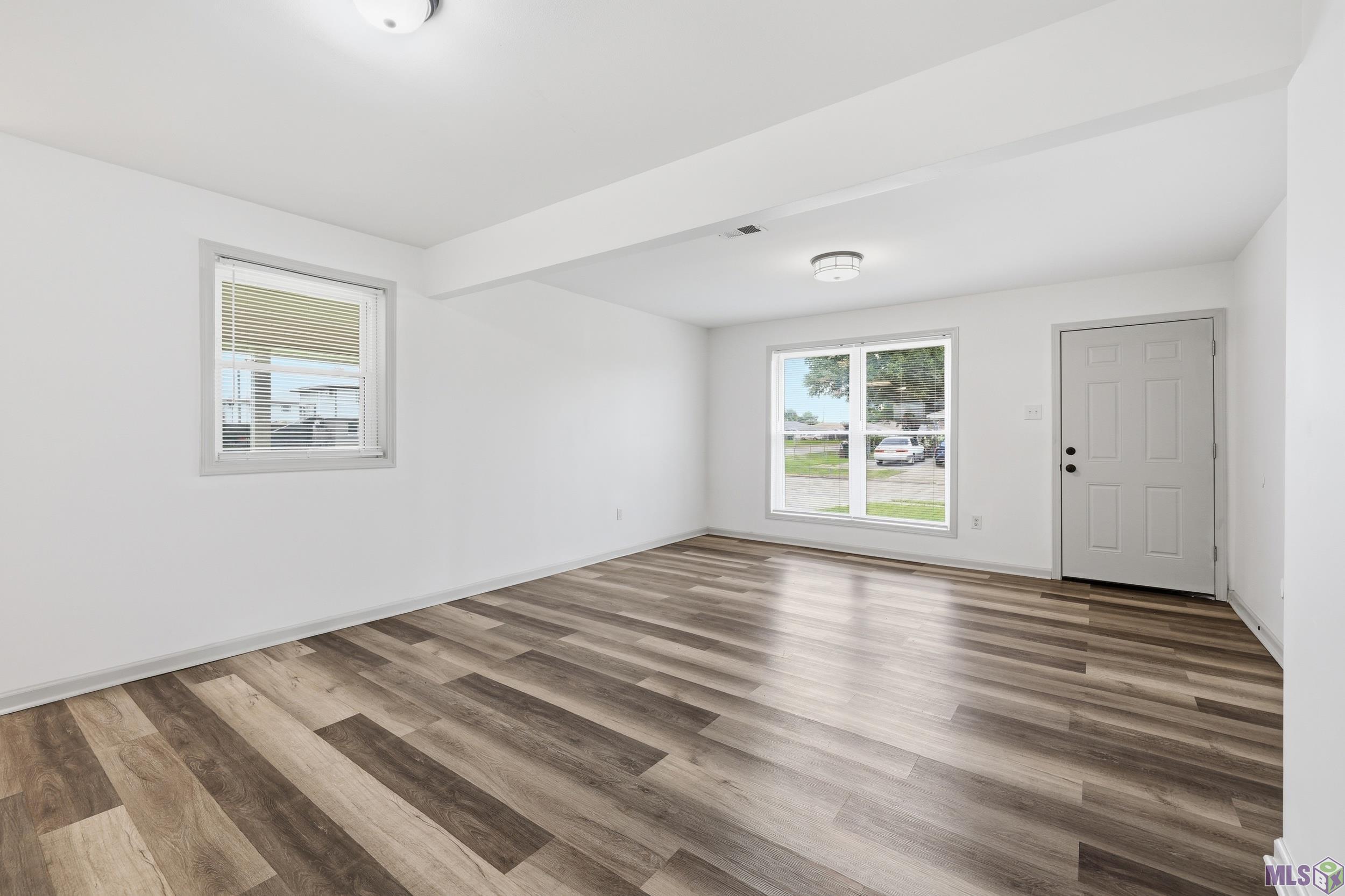 71 Kirkglen Loop Houma, LA 70363 - Photo 3 of 9