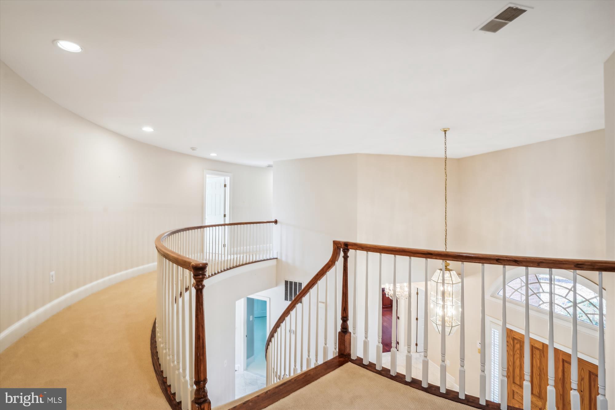 8711 Burning Tree Road Bethesda, MD 20817 - Photo 30 of 43 Upper Level Hallway