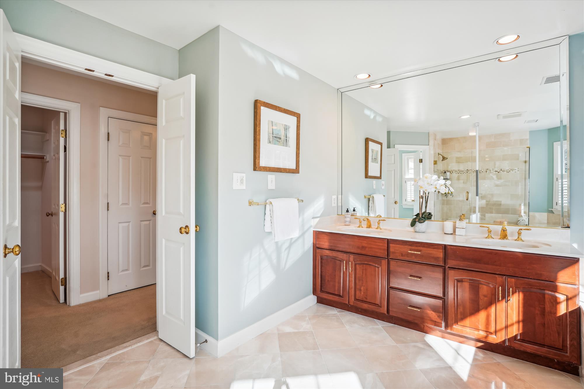 8711 Burning Tree Road Bethesda, MD 20817 - Photo 33 of 43 Primary Bathroom