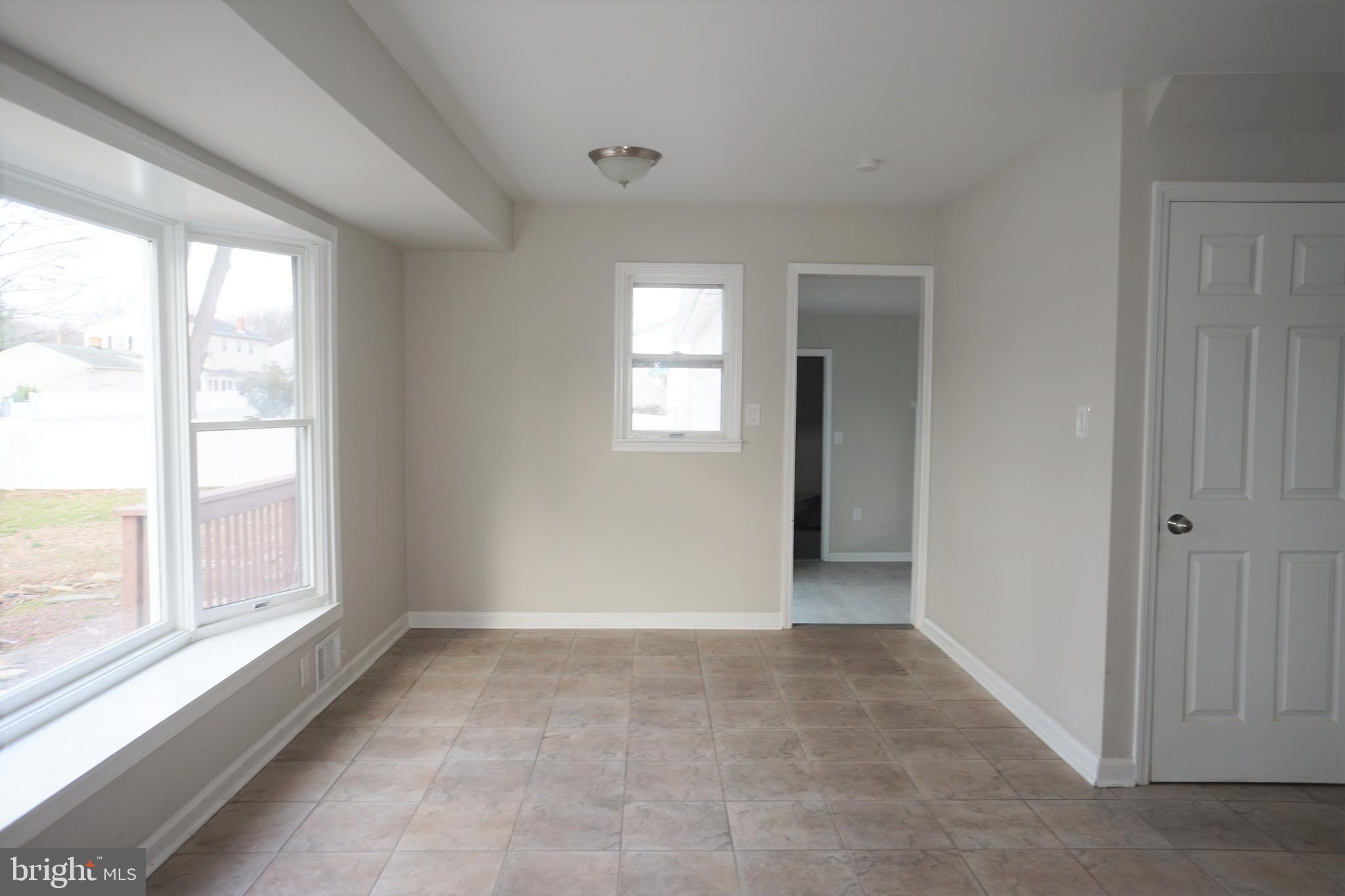 14 Bennington Road Bordentown, NJ 08505 - Photo 9 of 18 Eat in Kitchen