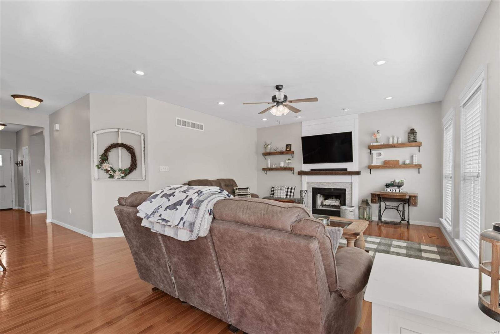 206 Reliance Road Wentzville, MO 63385 - Photo 12 of 39 Gallery Image 12