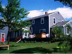 162 Middle Route Belmont, NH 03220 - Photo 3 of 4