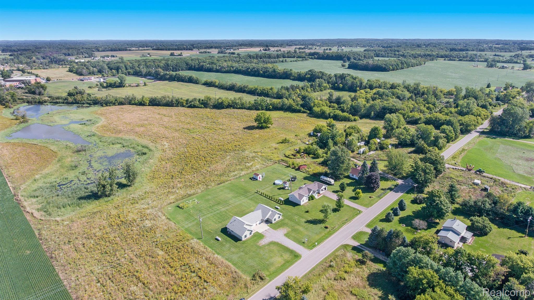 4464 Barnes Road Millington, MI 48746 - Photo 25 of 27 Gallery Image 25