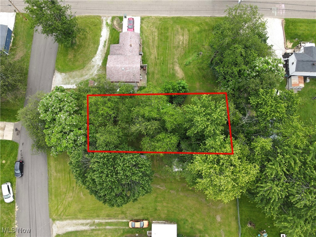 20th Street Southwest Canton, OH 44706 - Photo 4 of 4 Aerial view of property's location with property boundaries highlighted