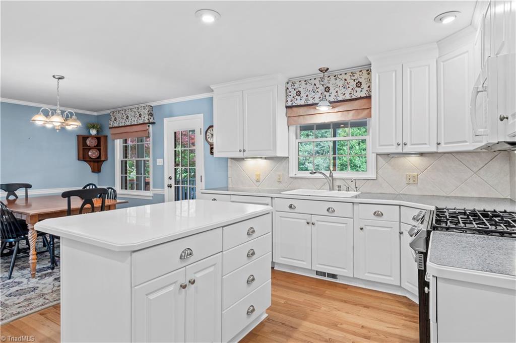 216 South Avalon Road Winston-Salem, NC 27104 - Photo 21 of 47