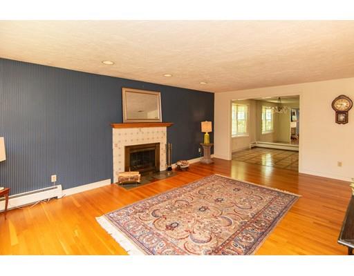7 Partridge Road Medfield, MA 02052 - Photo 8 of 42 Gallery Image 8
