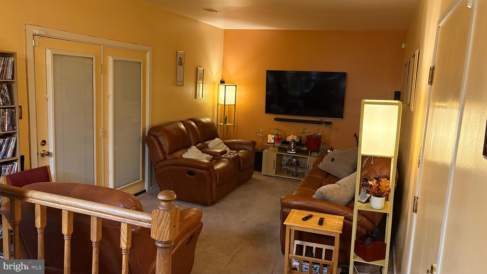 7502 Milligan Lane Clinton, MD 20735 - Photo 8 of 16 Family Room