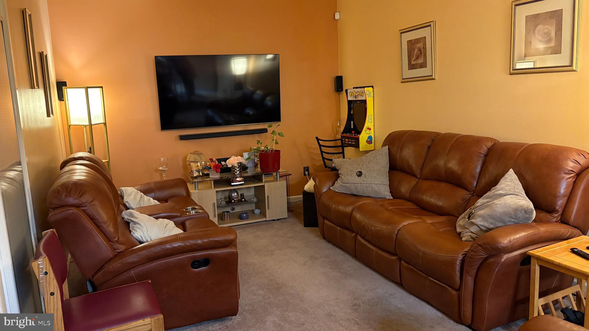 7502 Milligan Lane Clinton, MD 20735 - Photo 9 of 16 Family Room