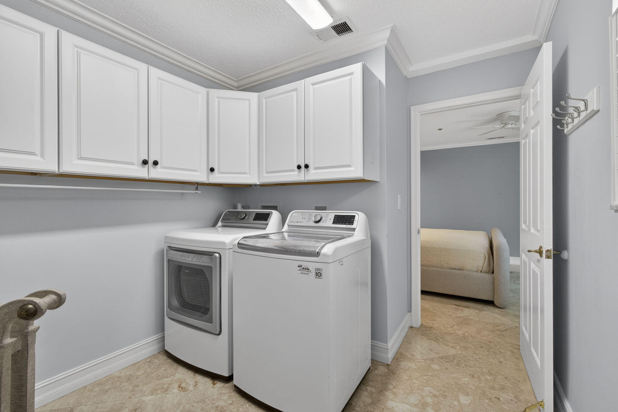 1000 North Us Highway, Unit 725 Jupiter, FL 33477 - Photo 5 of 27 17-web-or-mls-BS1A8602