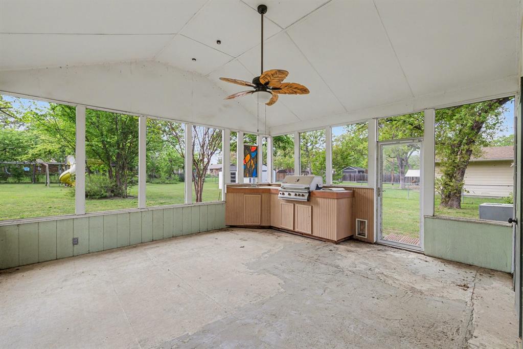 3245 Hartlee Field Road Denton, TX 76208 - Photo 11 of 27