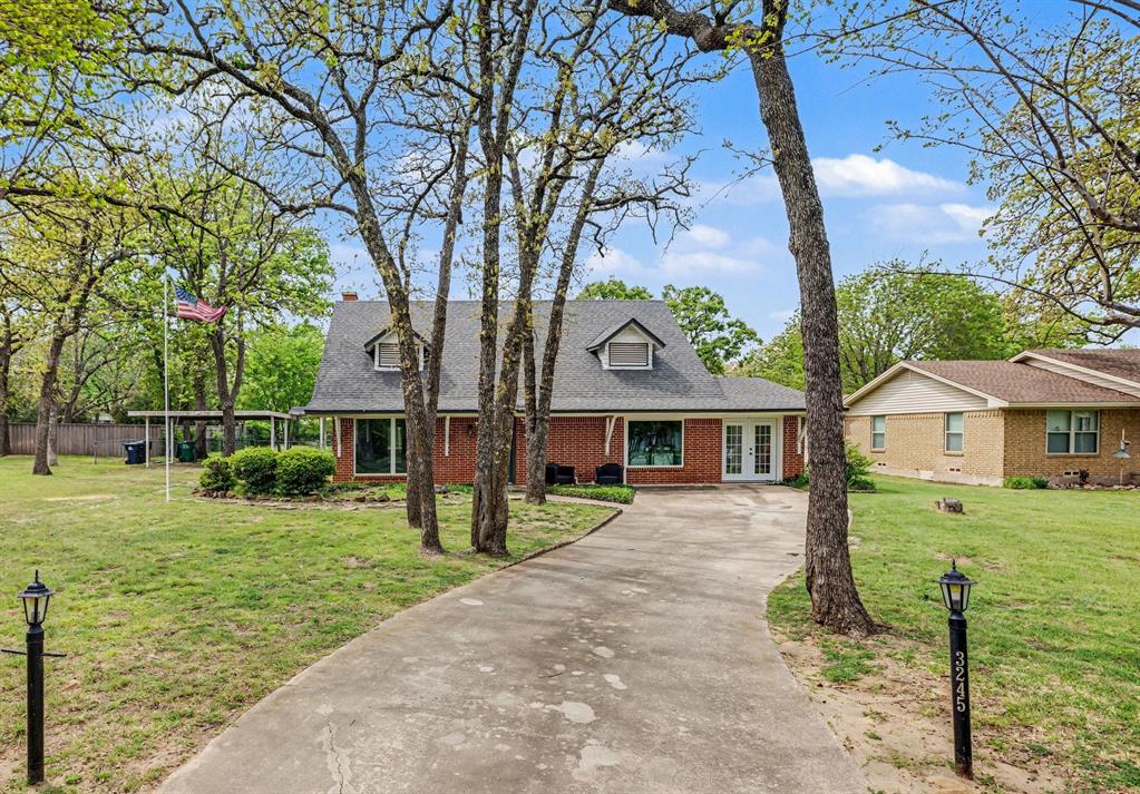 3245 Hartlee Field Road Denton, TX 76208 - Photo 2 of 27