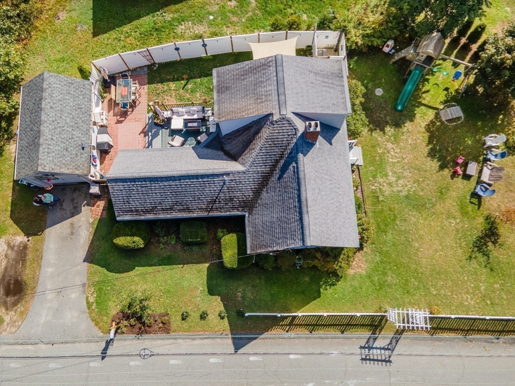 44 Cotuit Road Bourne, MA 02532 - Photo 24 of 32