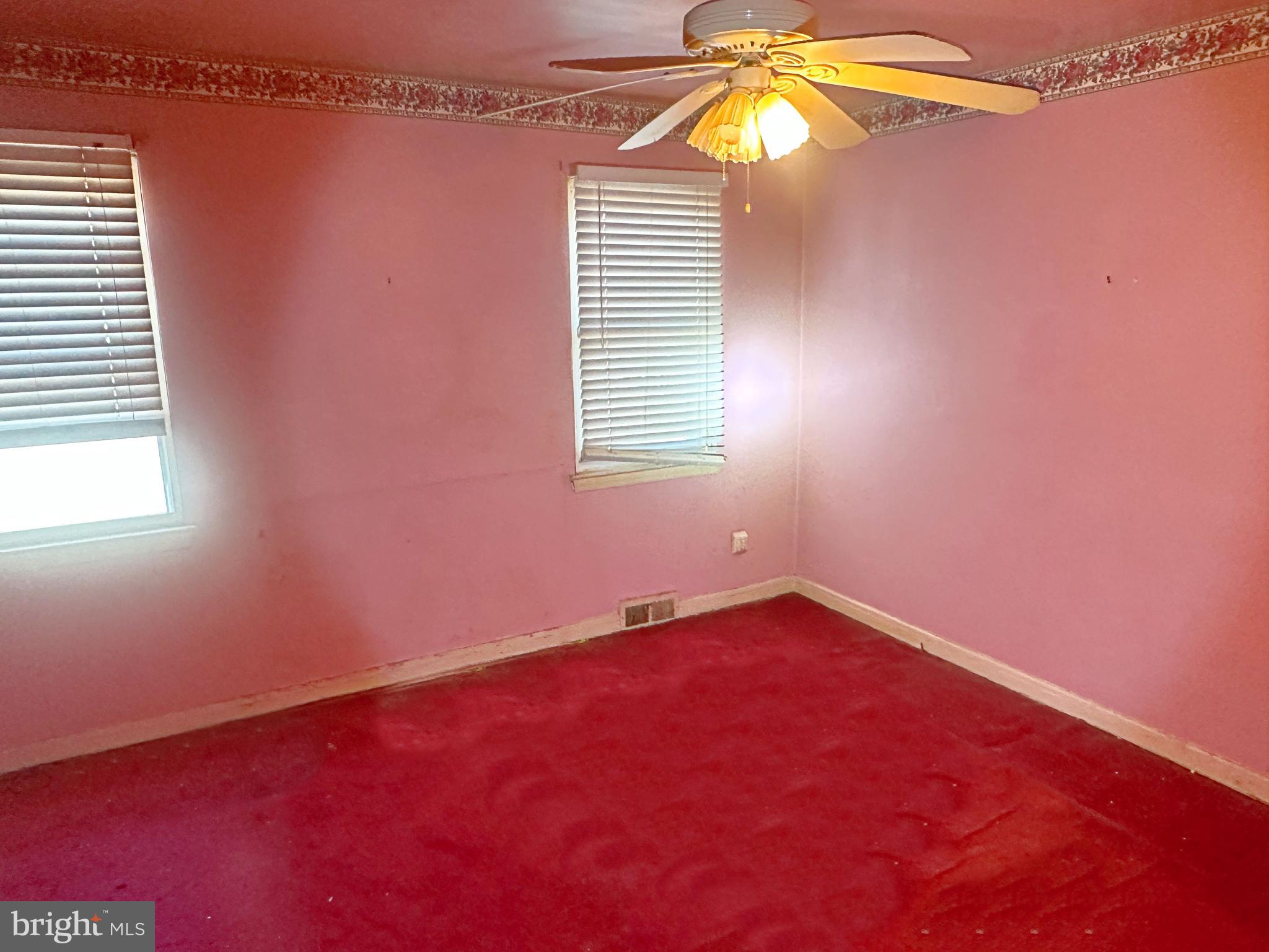 116 Hillvale Road Baltimore, MD 21229 - Photo 10 of 16 Interior