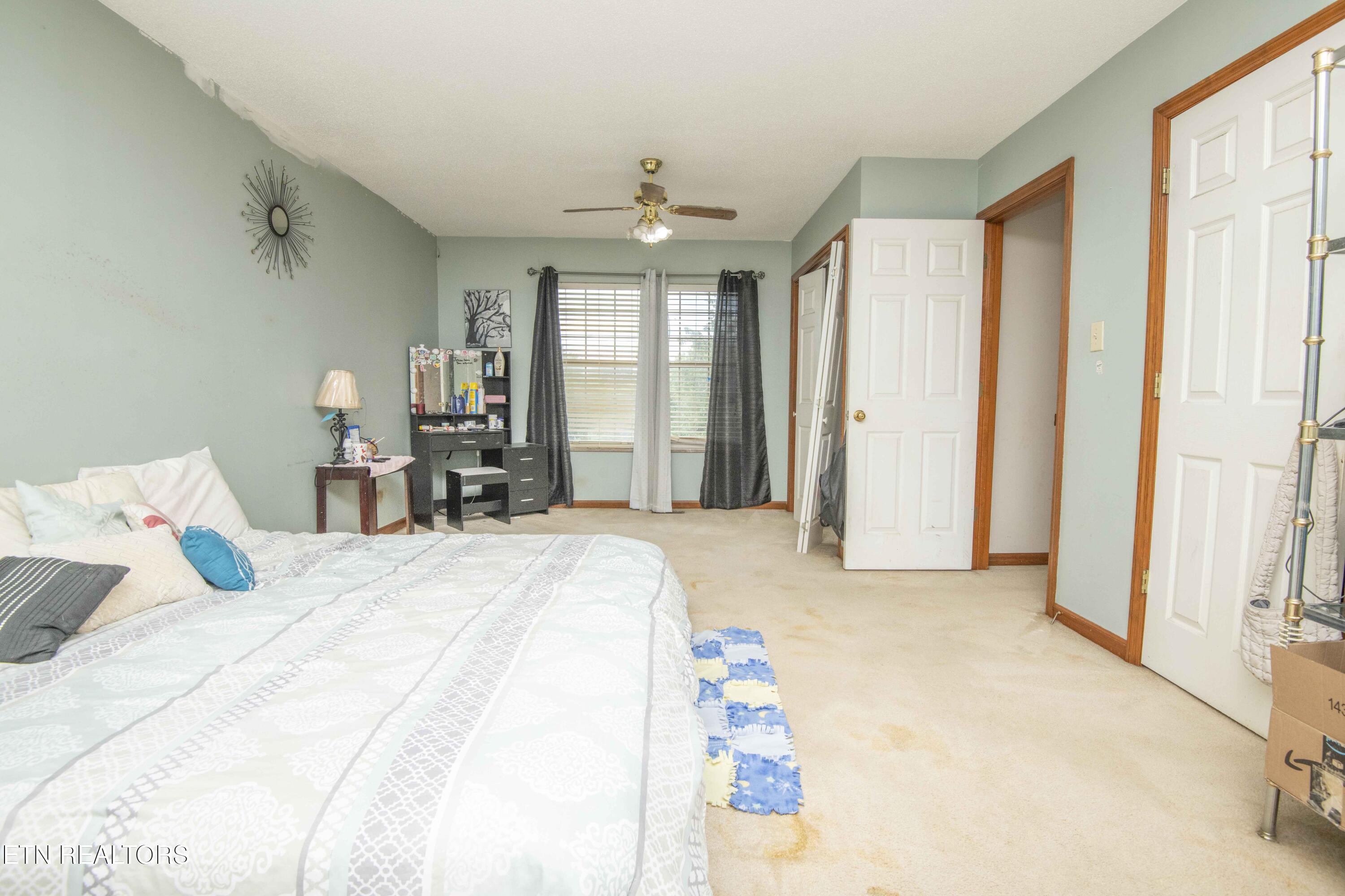 512 Windgate Court Powell, TN 37849 - Photo 21 of 36 Primary Bedroom
