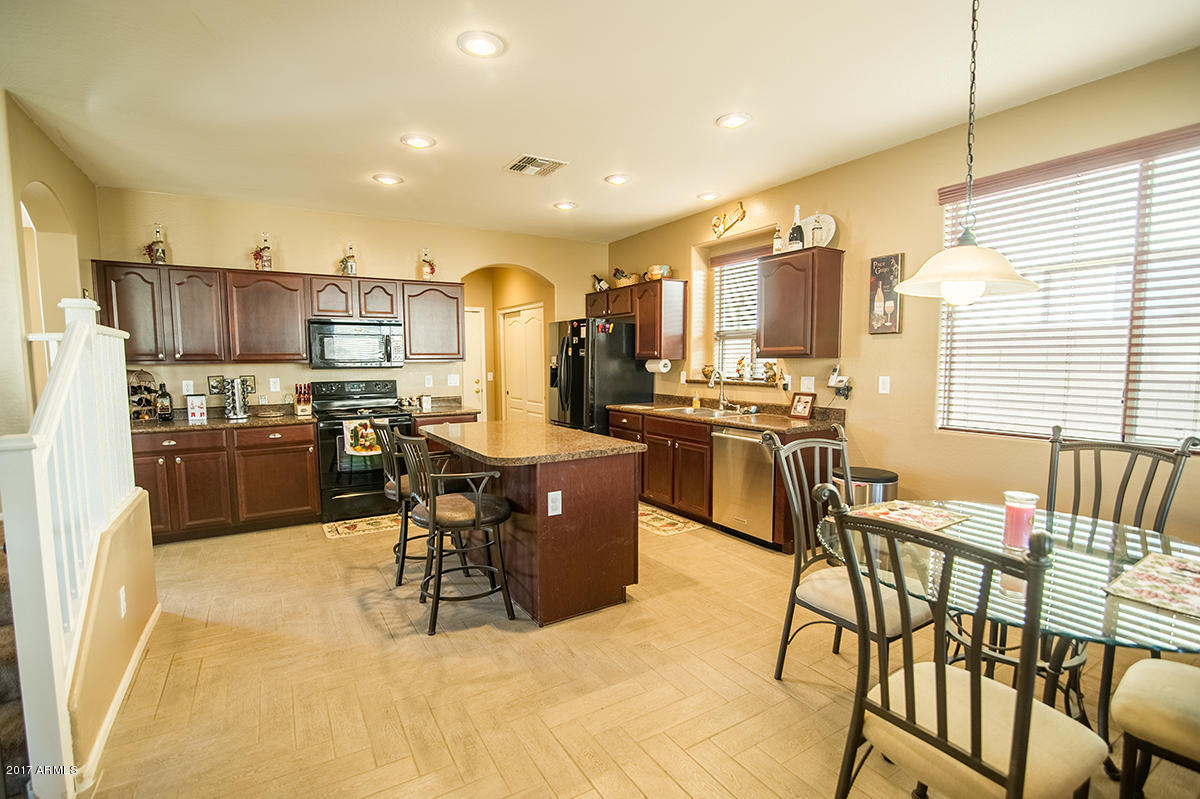 1194 West Love Road San Tan Valley, AZ 85143 - Photo 3 of 35 1194_wLoveRd_SanTanValley-83