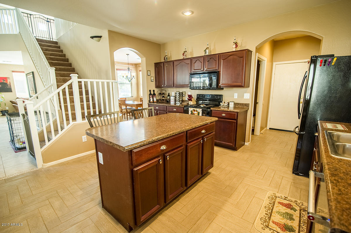1194 West Love Road San Tan Valley, AZ 85143 - Photo 4 of 35 1194_wLoveRd_SanTanValley-81