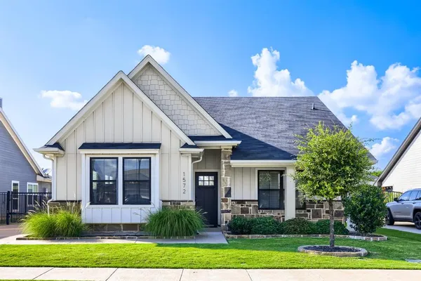 $385,000 | 1572 Lizzie Lane, Burleson, TX 76028