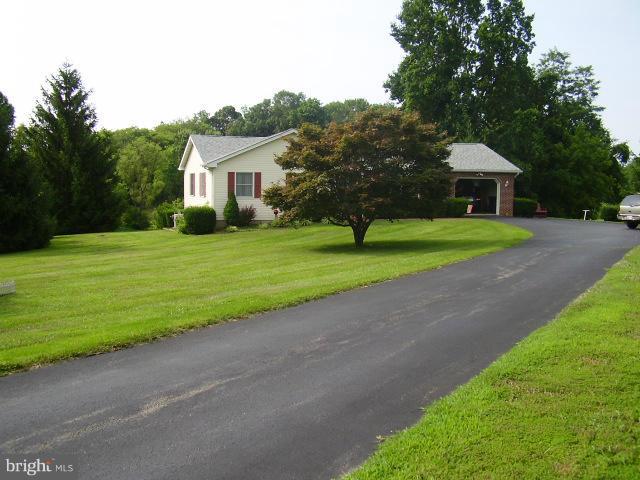 170 Ridge Road Rising Sun, MD 21911 - Photo 4 of 22 Driveway