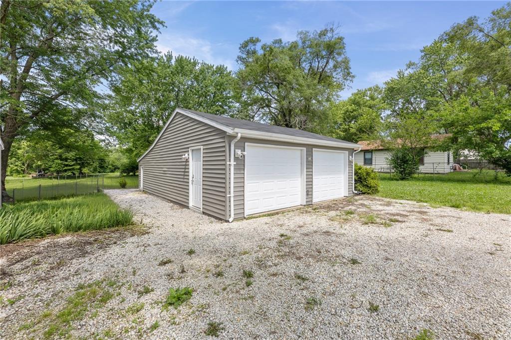 18710 South Mullen Road Belton, MO 64012 - Photo 4 of 55