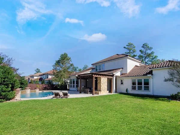 $1,650,000 | 7242 Lake Paloma Trail, The Woodlands, TX 77389