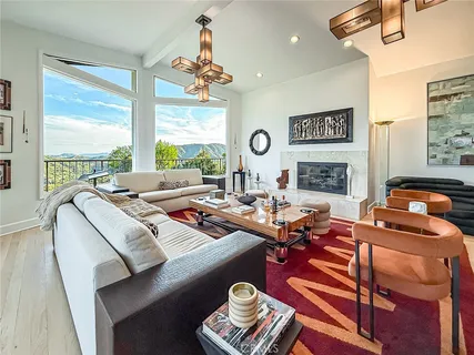 $3,395,000 | 130 Dapplegray Road, Bell Canyon, CA 91307