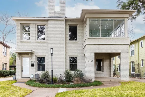 $2,995 | 3907 Prescott Avenue, Dallas, TX 75219