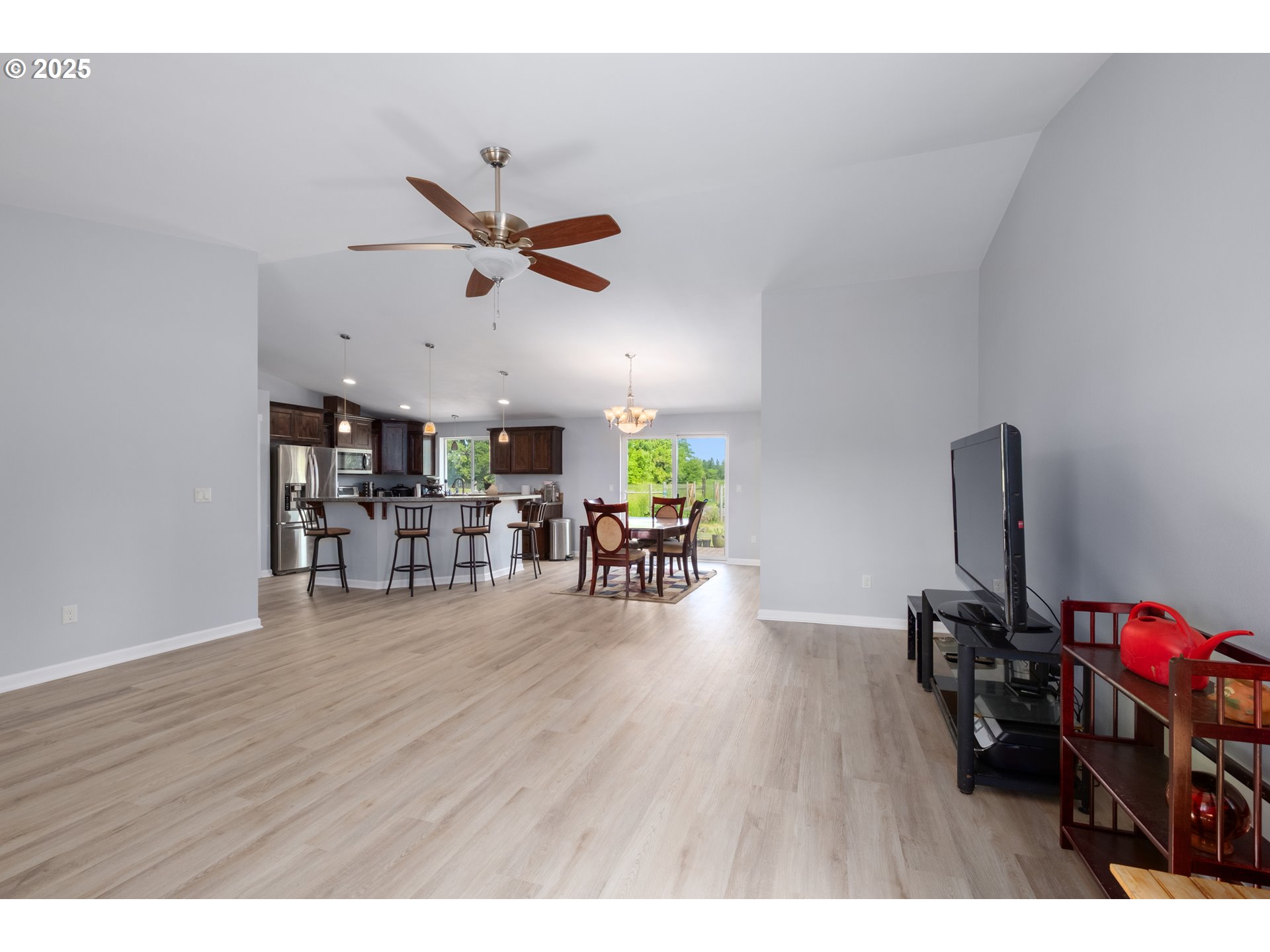 5615 Macleay Road Southeast Salem, OR 97317 - Photo 12 of 45 Gallery Image 12