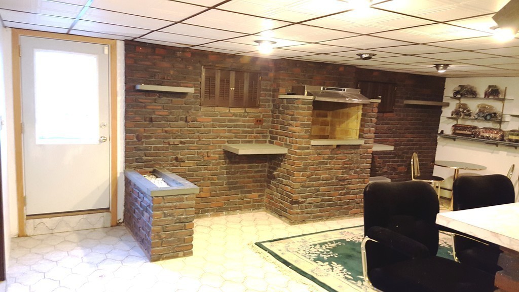 43 Camille Road Revere, MA 02151 - Photo 12 of 27 Gallery Image 12