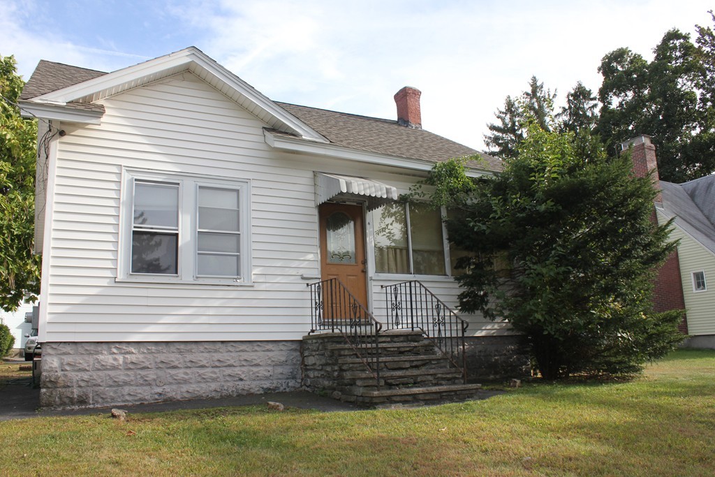 610 Sunderland Road Worcester, MA 01604 - Photo 1 of 14 Gallery Image 1