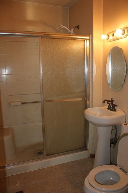 610 Sunderland Road Worcester, MA 01604 - Photo 9 of 14 Gallery Image 9