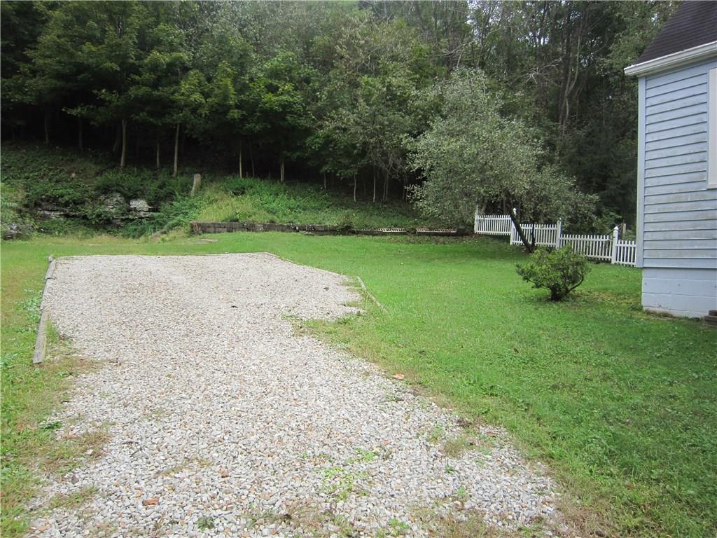 1183 Lovedale Road Elizabeth, PA 15037 - Photo 4 of 17 Gallery Image 4
