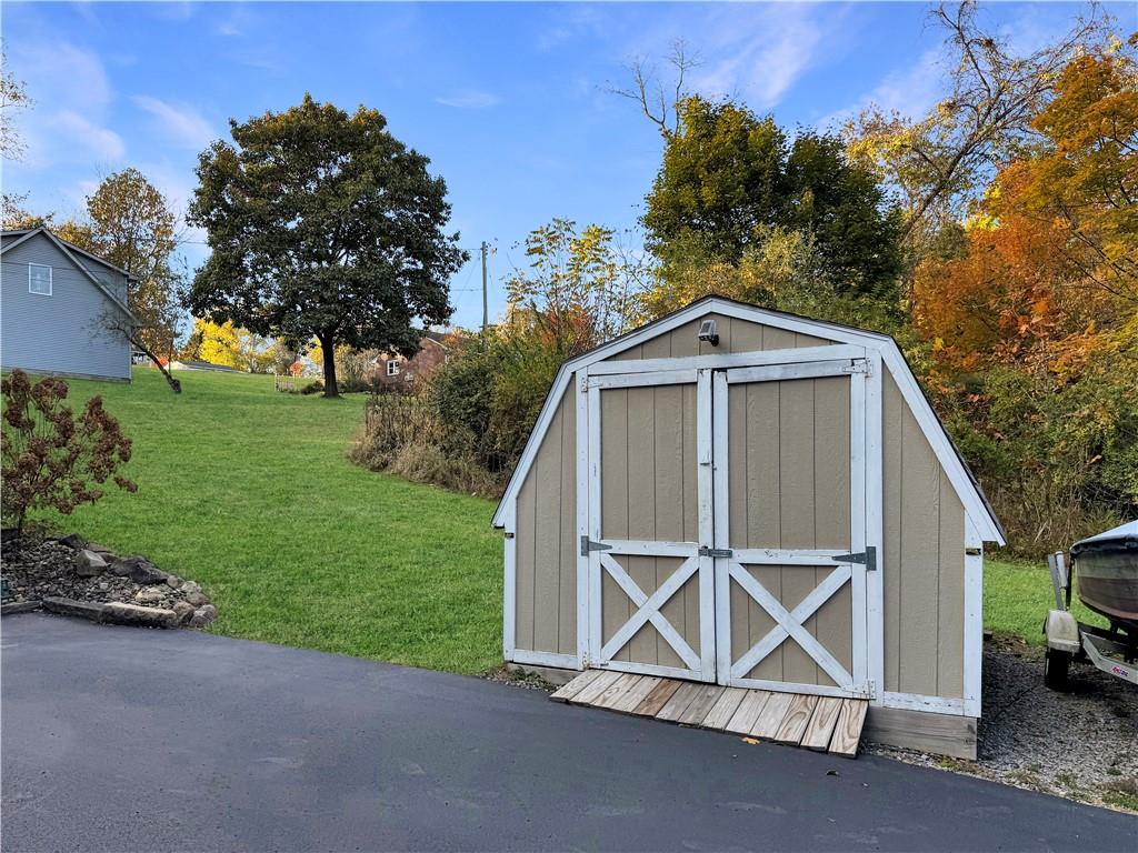 343 Mt Jackson Road New Castle, PA 16102 - Photo 5 of 23