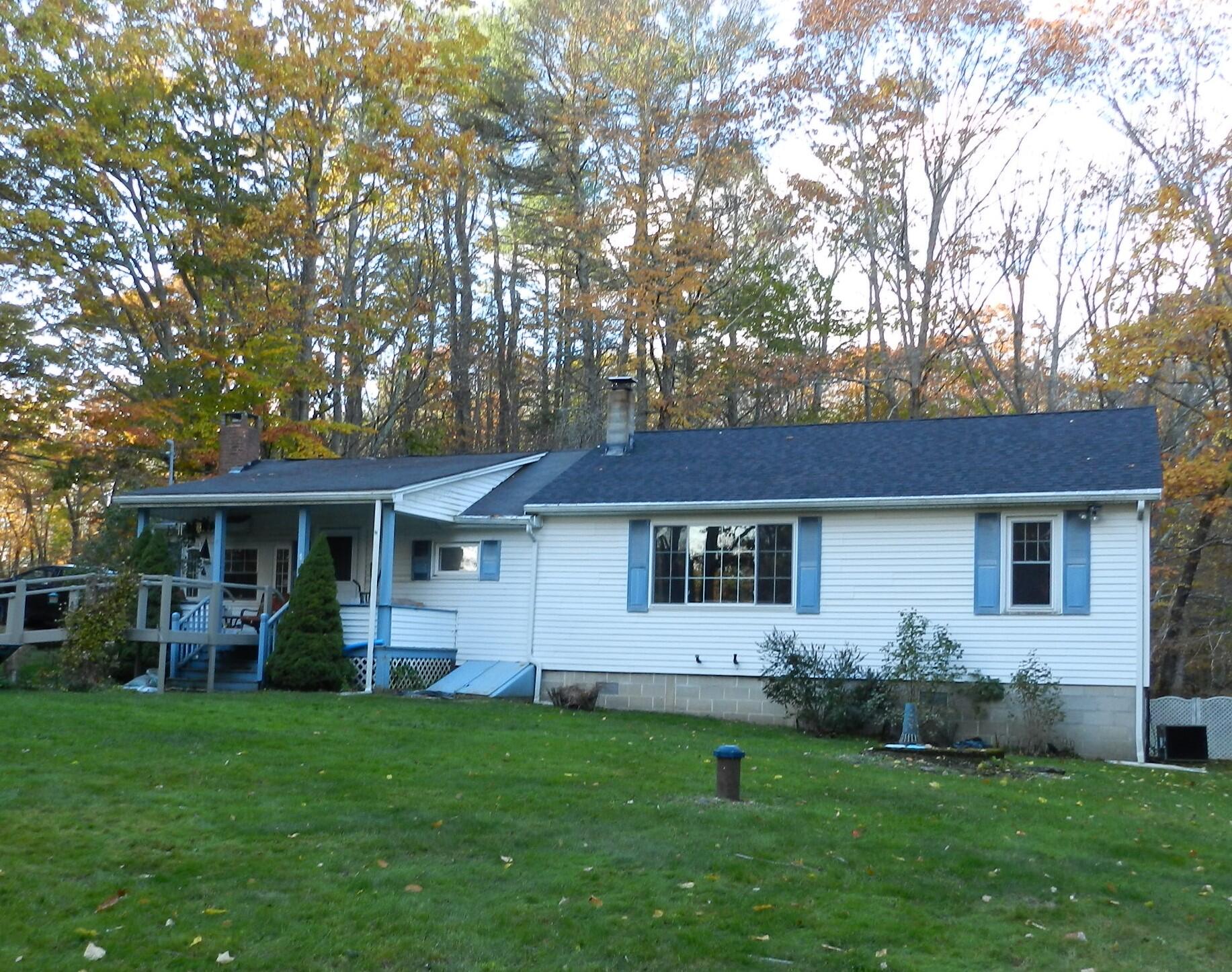 25 Mountain Road York, ME 03902 - Photo 2 of 21 008
